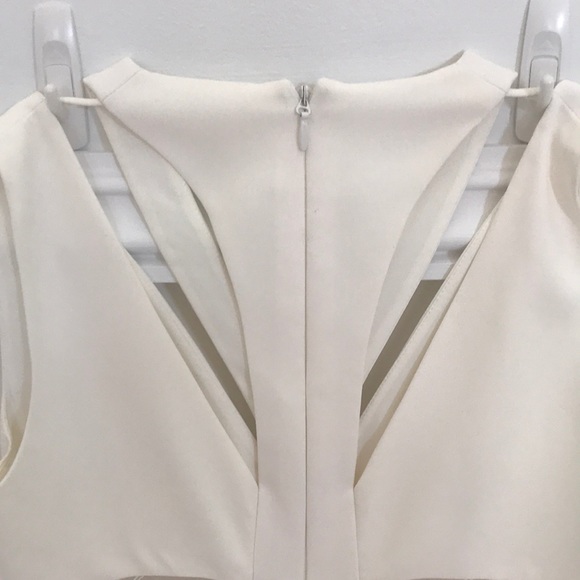 Dress - Picture 5 of 7